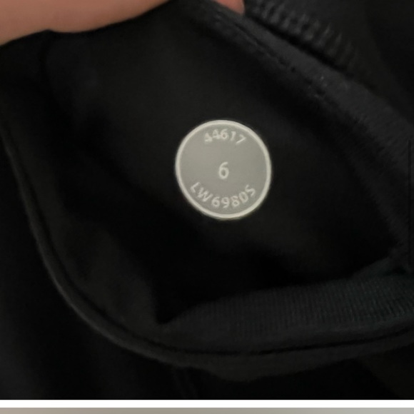 ❌SOLD❌ 🖤LULULEMON Clam Digger wide legged capri pants | SIZE 6 - Picture 5 of 13